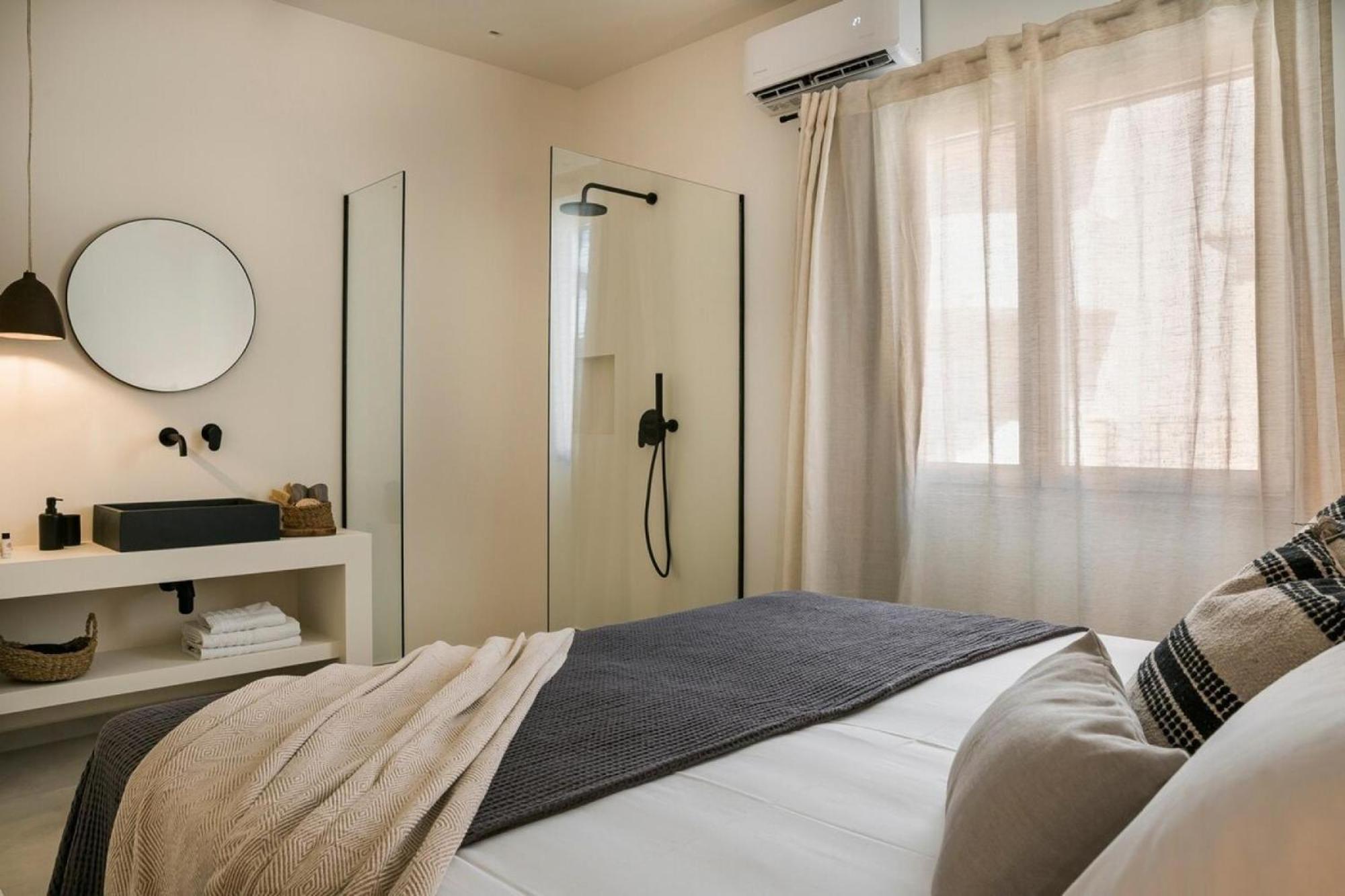 Mystique Lagoon Villa อาร์กอสโตลี ภายนอก รูปภาพ