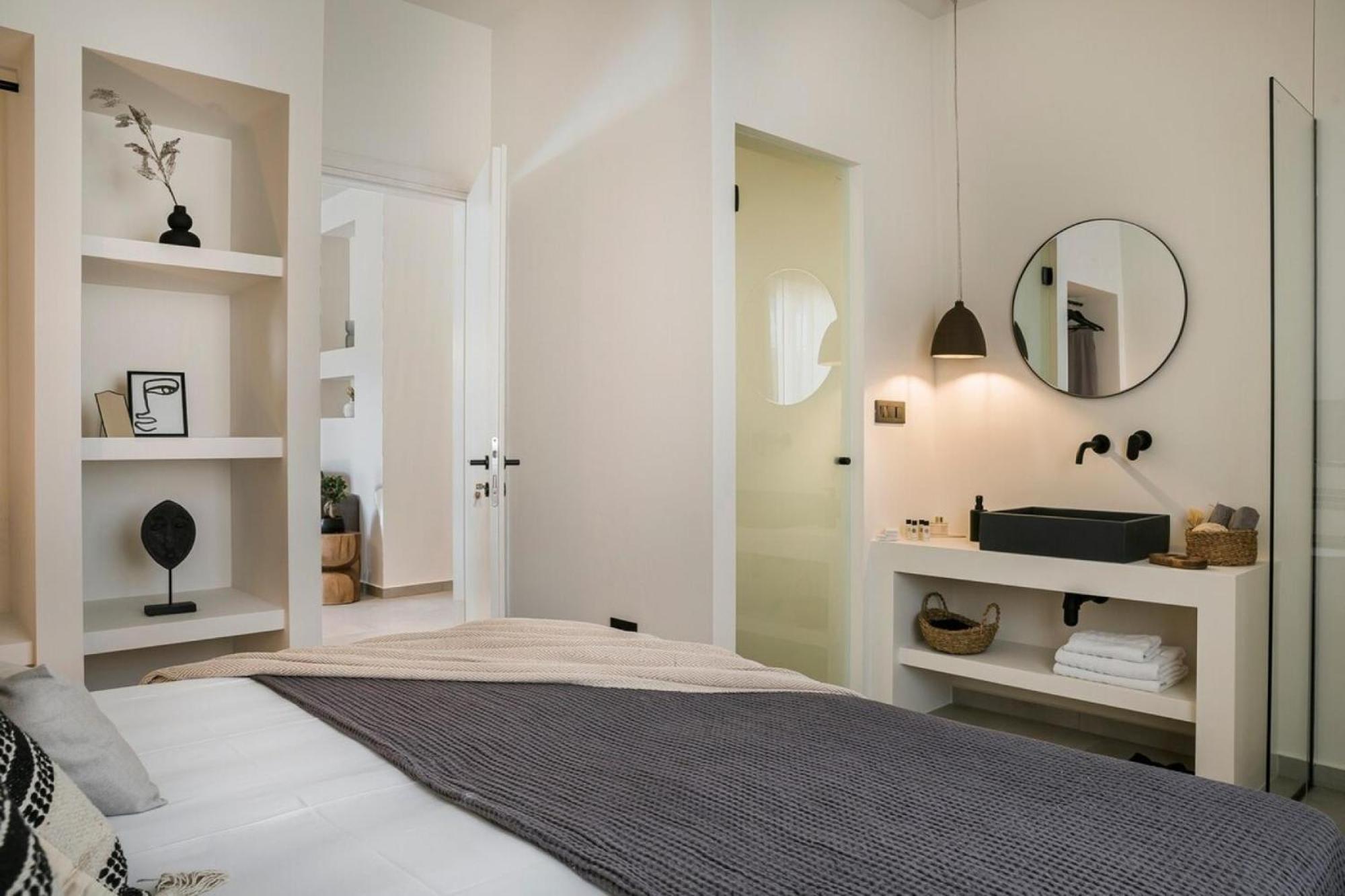 Mystique Lagoon Villa อาร์กอสโตลี ภายนอก รูปภาพ