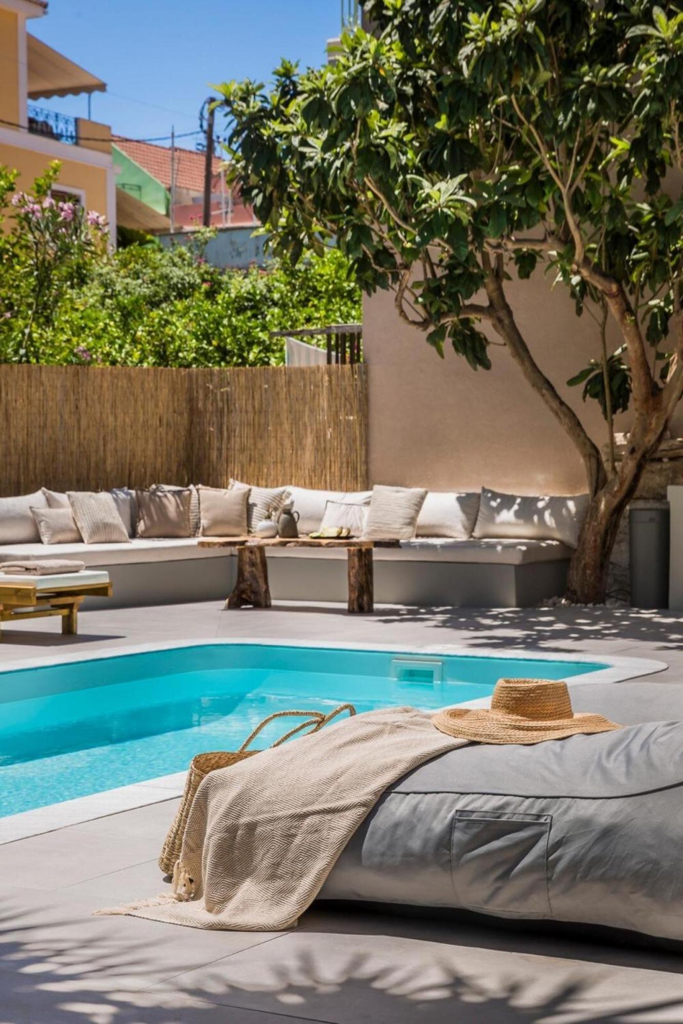 Mystique Lagoon Villa อาร์กอสโตลี ภายนอก รูปภาพ